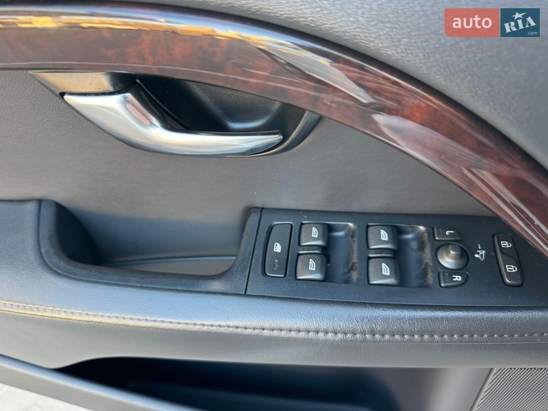 Универсал Volvo V70 2013 в Киеве