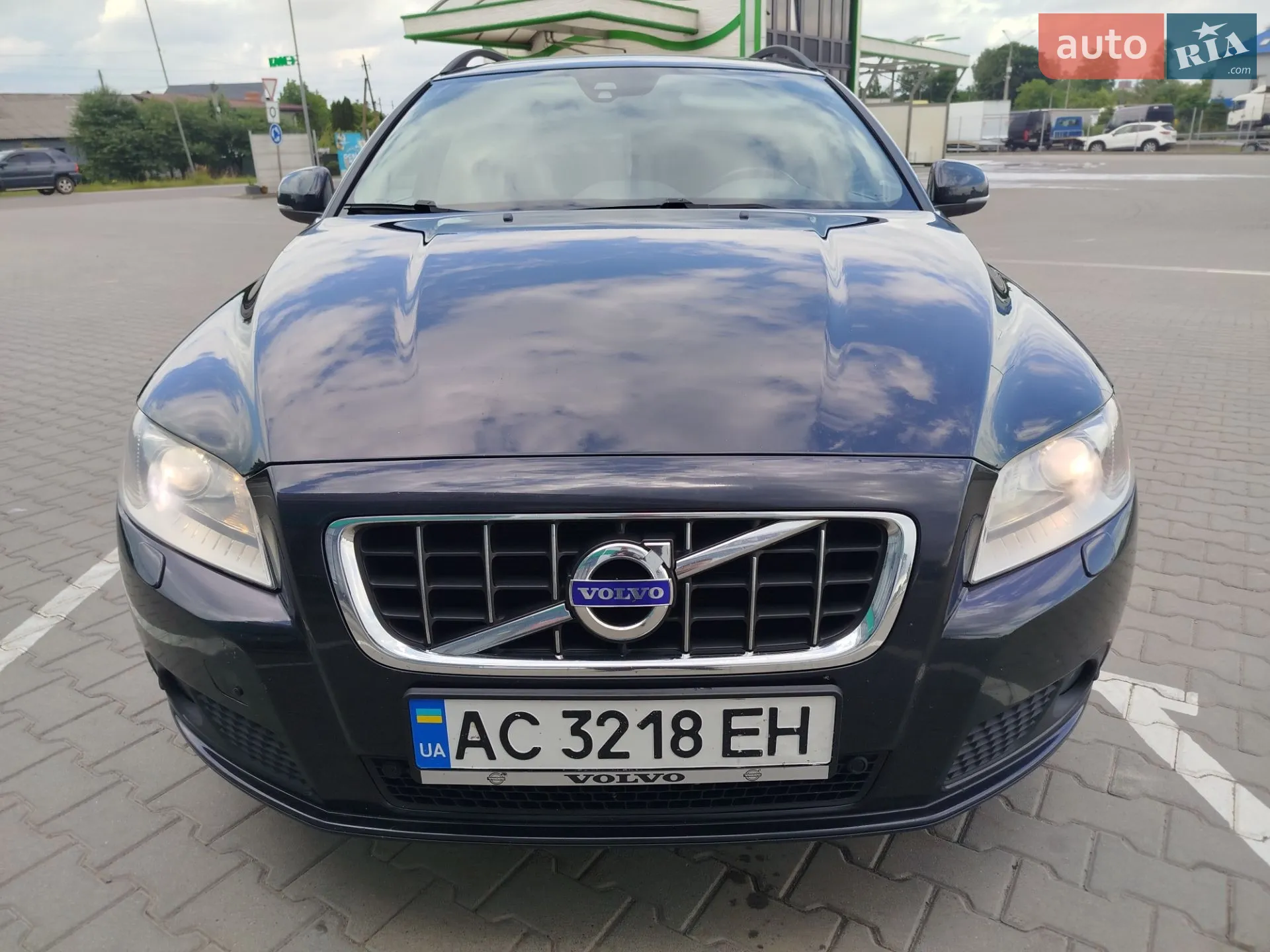 2011 Volvo V70 - мініатюра 3