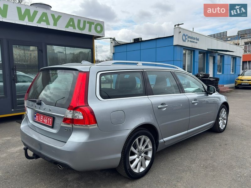 Универсал Volvo V70 2015 в Киеве