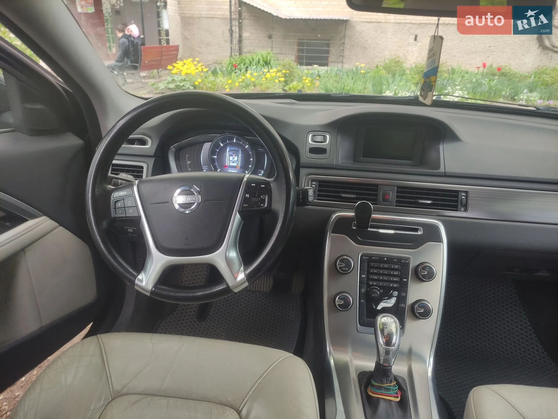 2013 Volvo V70 - мініатюра 11