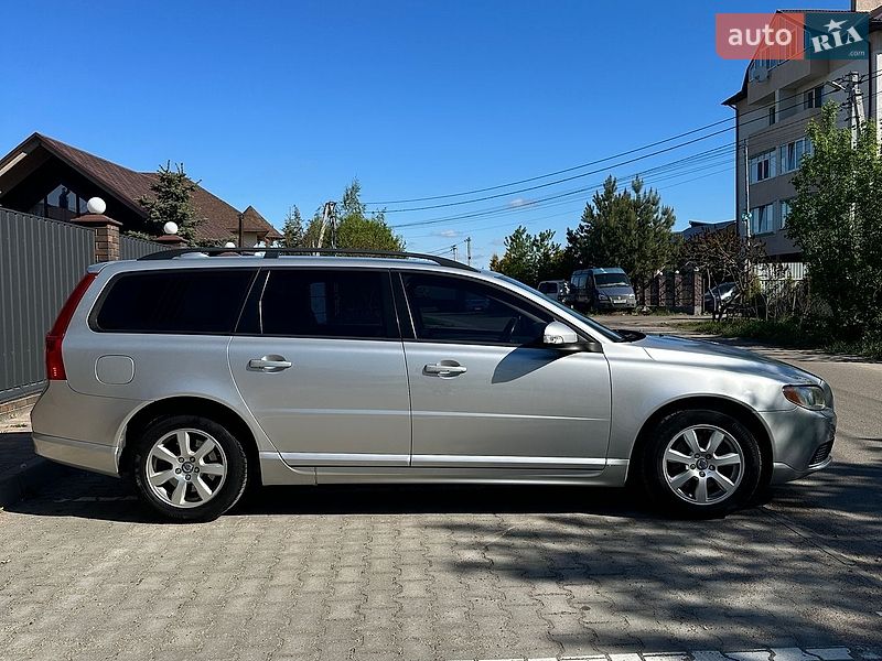 Универсал Volvo V70 2011 в Белогородке
