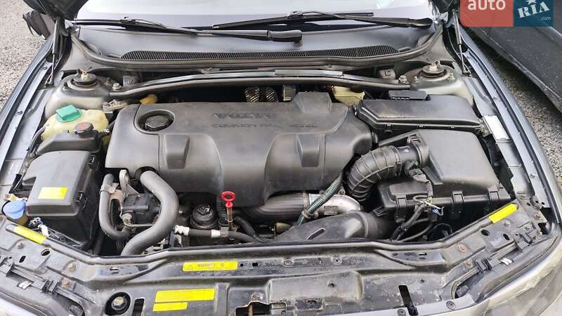 Универсал Volvo V70 2004 в Костополе
