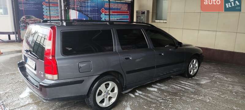 Универсал Volvo V70 2004 в Костополе