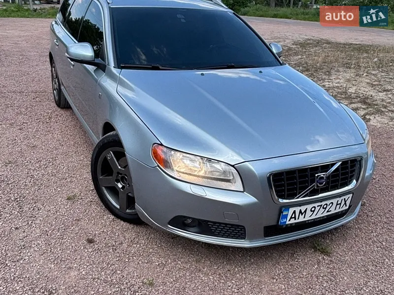 Volvo V70 2011