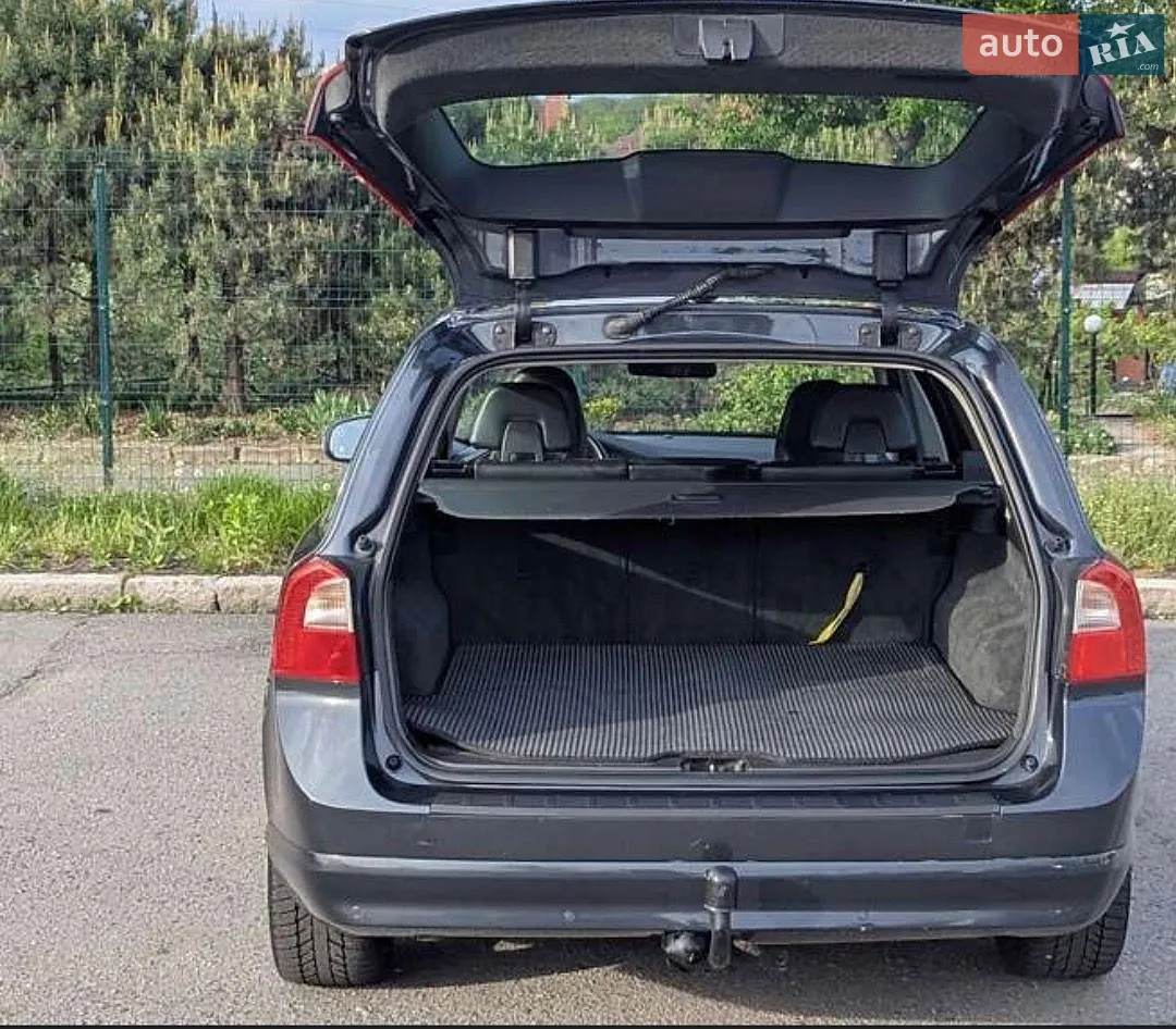 2011 Volvo V70 - мініатюра 3