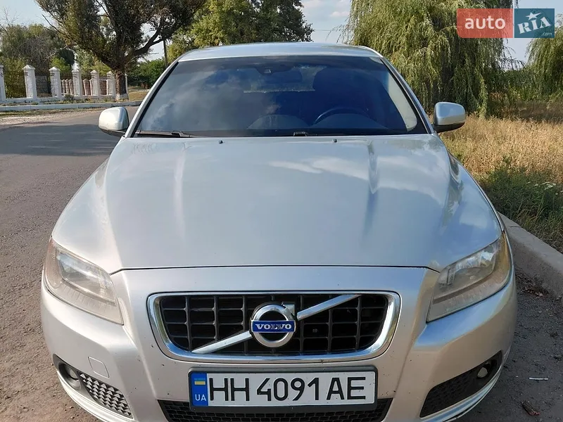 Volvo V70 2013