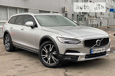 Универсал Volvo V90 Cross Country 2019 в 