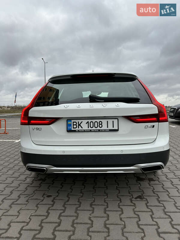 Универсал Volvo V90 Cross Country 2019 в Ровно