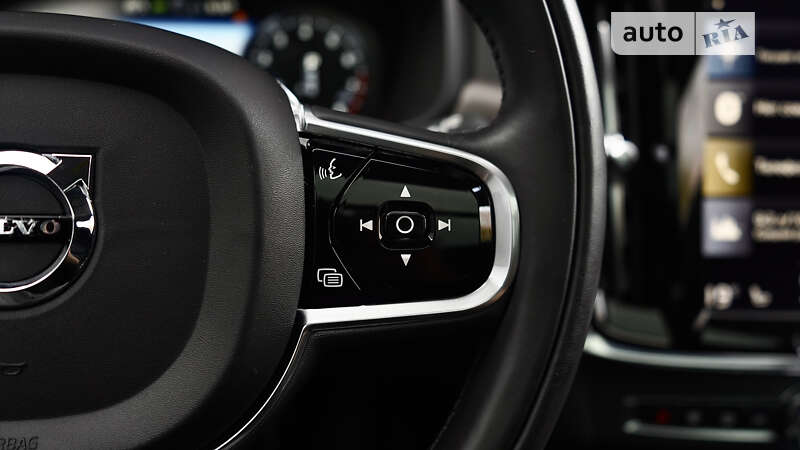 Универсал Volvo V90 Cross Country 2017 в Львове фото 27 Универсал Volvo V90 Cross Country 2017 в Львове