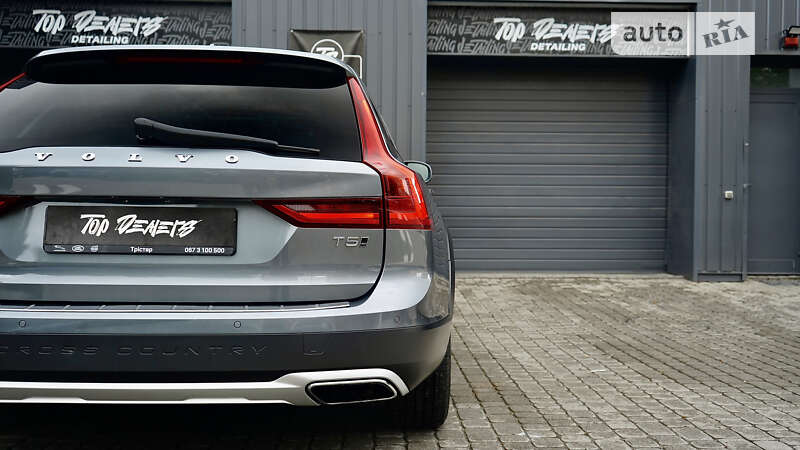 Универсал Volvo V90 Cross Country 2017 в Львове фото 15 Универсал Volvo V90 Cross Country 2017 в Львове