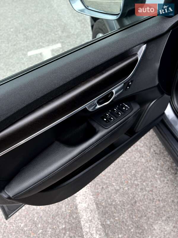 Універсал Volvo V90 Cross Country 2017 в Рівному фото 55 Універсал Volvo V90 Cross Country 2017 в Рівному