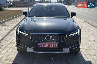 Универсал Volvo V90 Cross Country 2019 в Теребовле