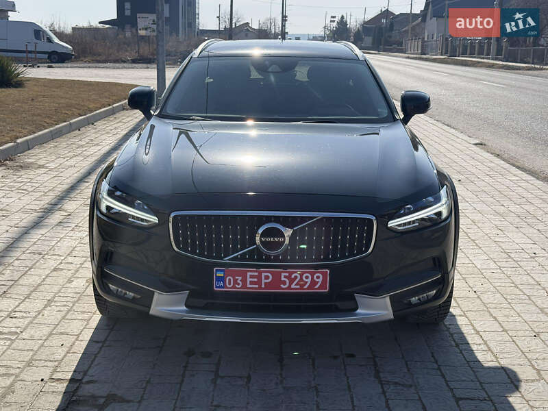 Volvo V90 Cross Country 2019