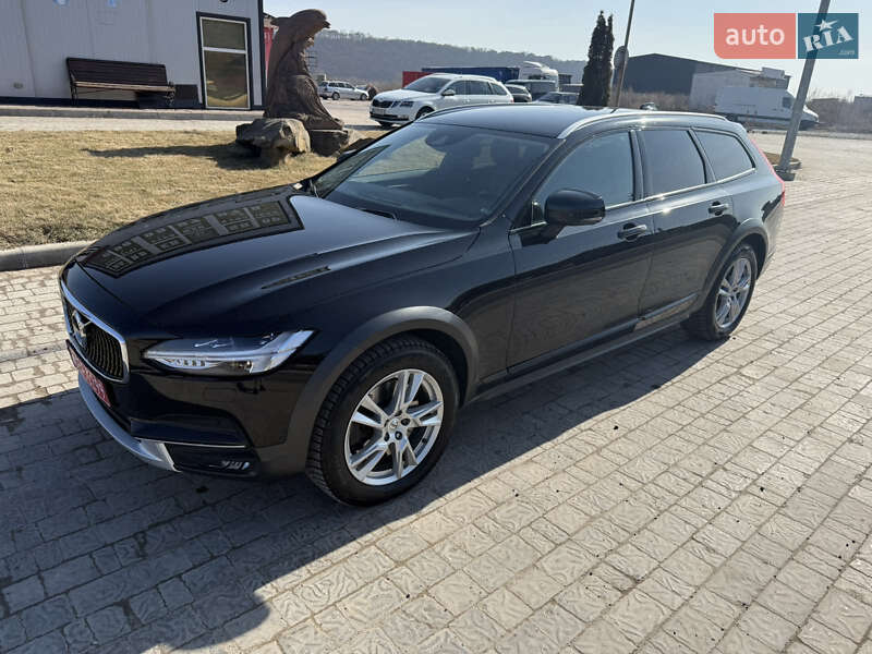 Універсал Volvo V90 Cross Country 2019 в Теребовлі