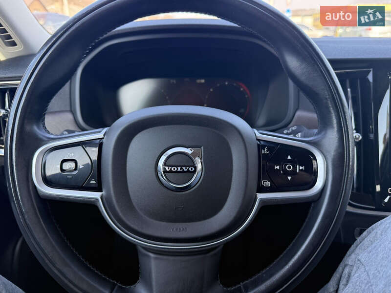 Універсал Volvo V90 Cross Country 2019 в Теребовлі