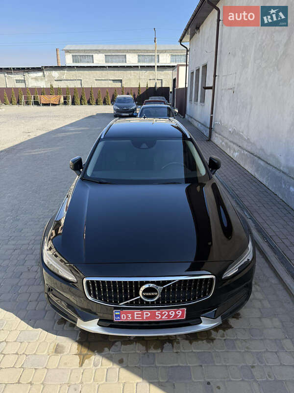 Універсал Volvo V90 Cross Country 2019 в Теребовлі