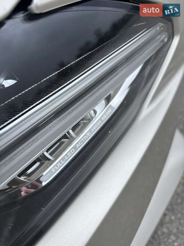 Універсал Volvo V90 Cross Country 2017 в Дніпрі
