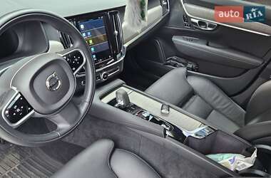 Универсал Volvo V90 Cross Country 2022 в 