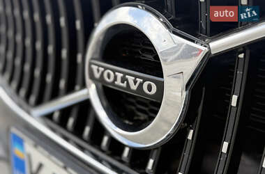 Універсал Volvo V90 Cross Country 2017 в 