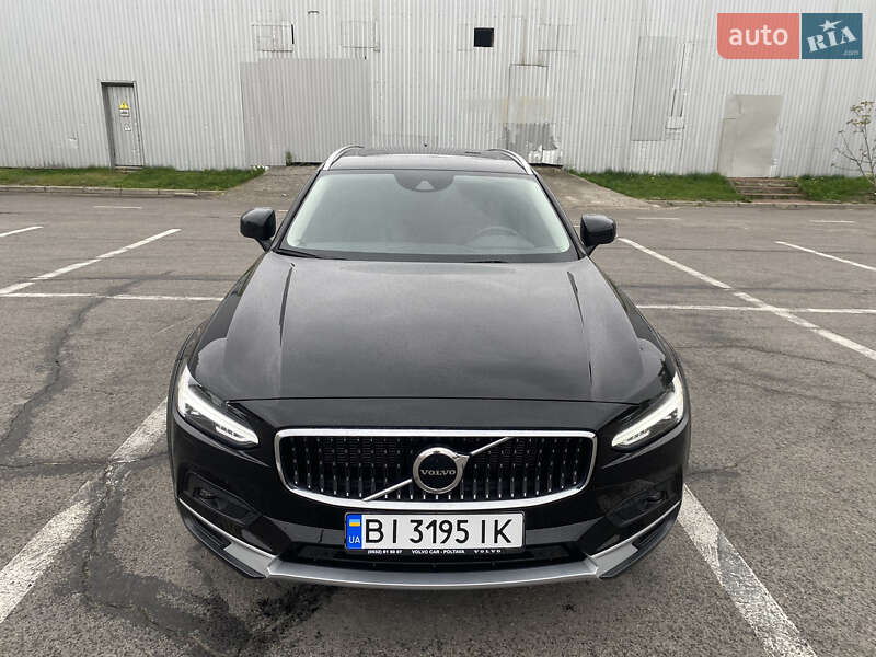 Універсал Volvo V90 Cross Country 2020 в Полтаві