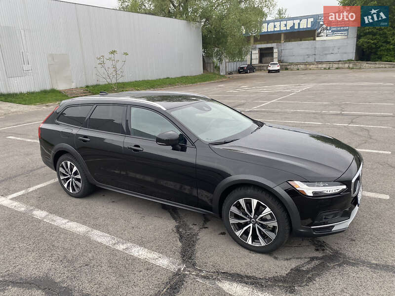 Універсал Volvo V90 Cross Country 2020 в Полтаві