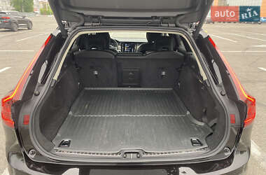 Универсал Volvo V90 Cross Country 2020 в 