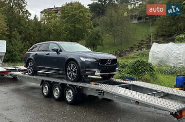 Универсал Volvo V90 Cross Country 2018 в 