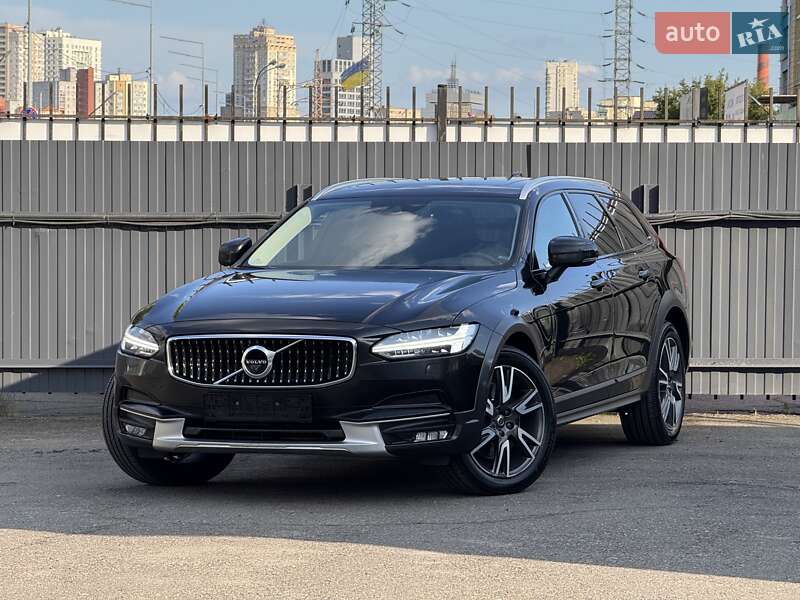 Volvo V90 Cross Country 2019