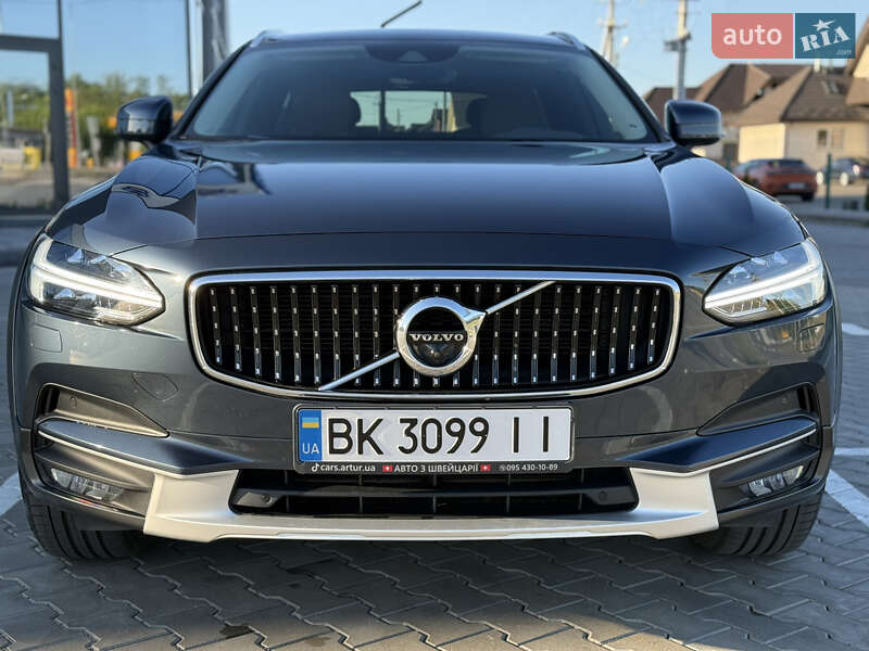 Универсал Volvo V90 Cross Country 2018 в Луцке