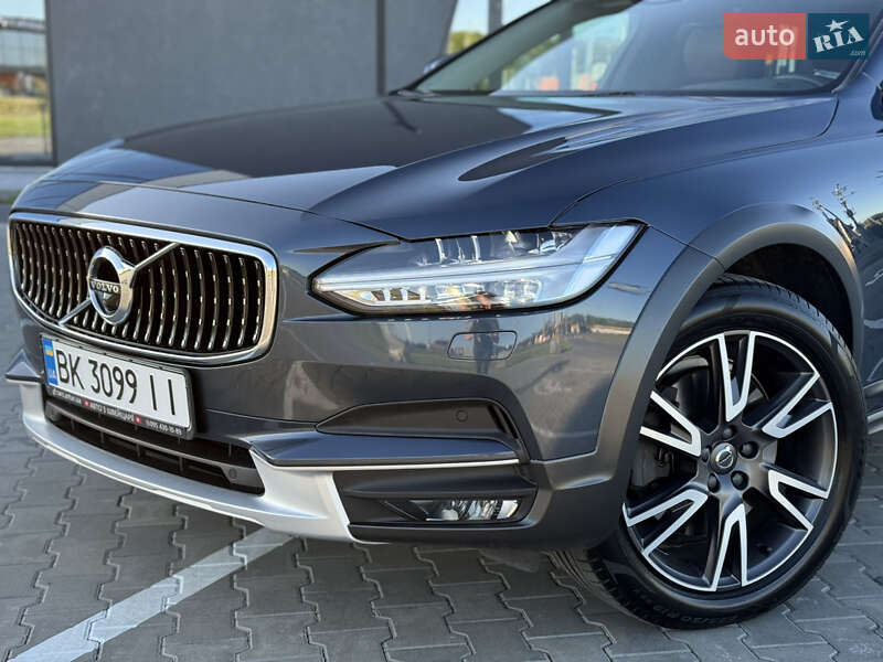 Универсал Volvo V90 Cross Country 2018 в Луцке