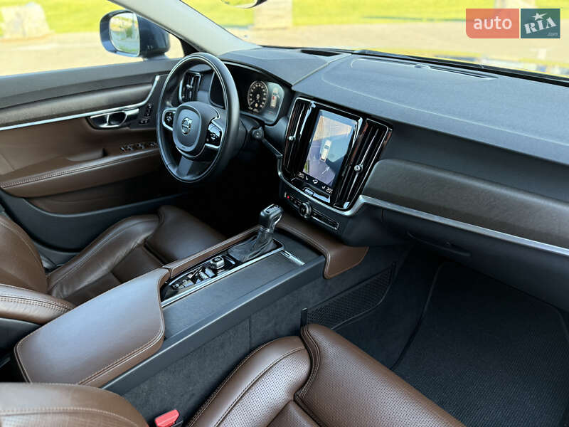 Универсал Volvo V90 Cross Country 2018 в Луцке