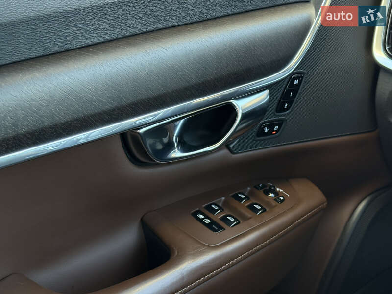 Универсал Volvo V90 Cross Country 2018 в Луцке