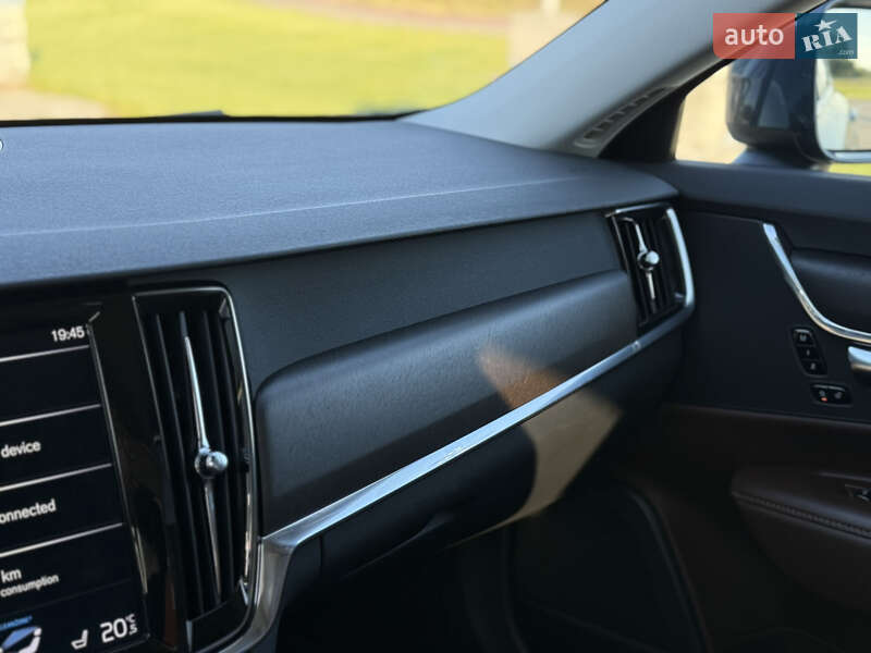 Универсал Volvo V90 Cross Country 2018 в Луцке
