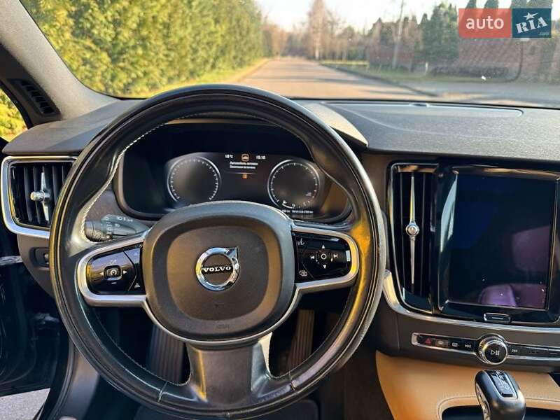 Універсал Volvo V90 Cross Country 2017 в Рівному