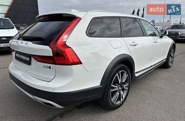 Универсал Volvo V90 Cross Country 2019 в 