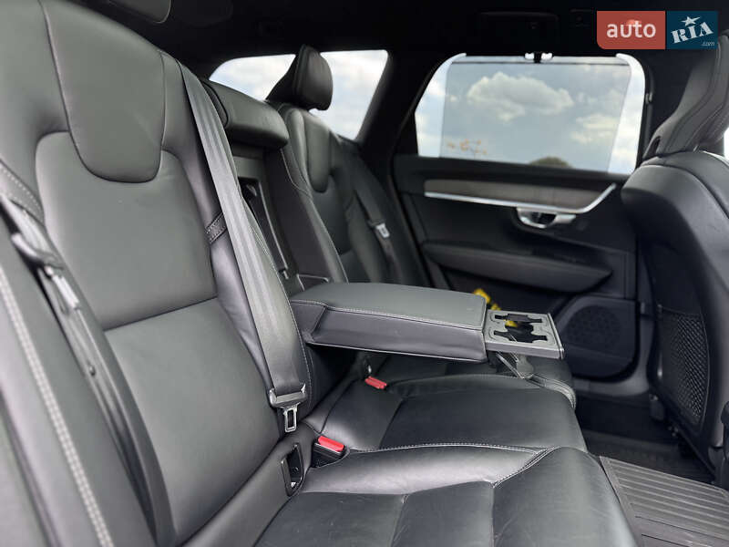 Універсал Volvo V90 Cross Country 2022 в Дніпрі фото 36 Універсал Volvo V90 Cross Country 2022 в Дніпрі