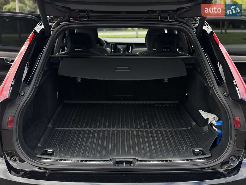 Універсал Volvo V90 Cross Country 2022 в Дніпрі фото 45 Універсал Volvo V90 Cross Country 2022 в Дніпрі