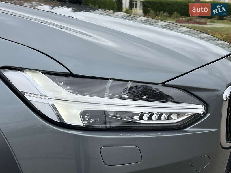 Універсал Volvo V90 Cross Country 2018 в Києві