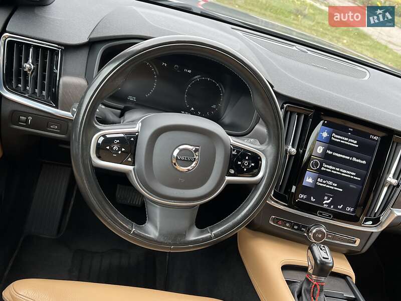 Універсал Volvo V90 Cross Country 2018 в Києві