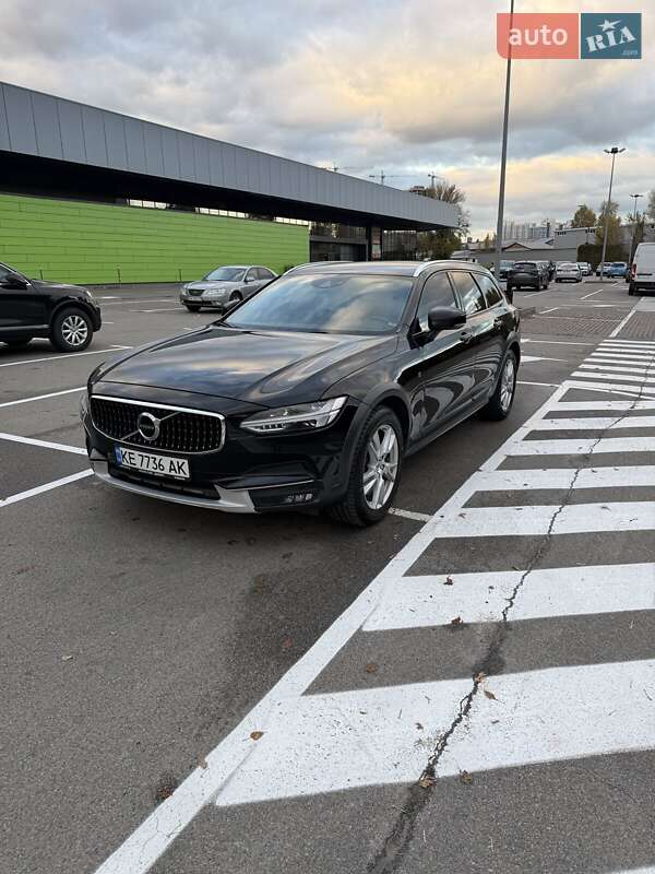Volvo V90 Cross Country 2017 Volvo V90 Cross Country 2017