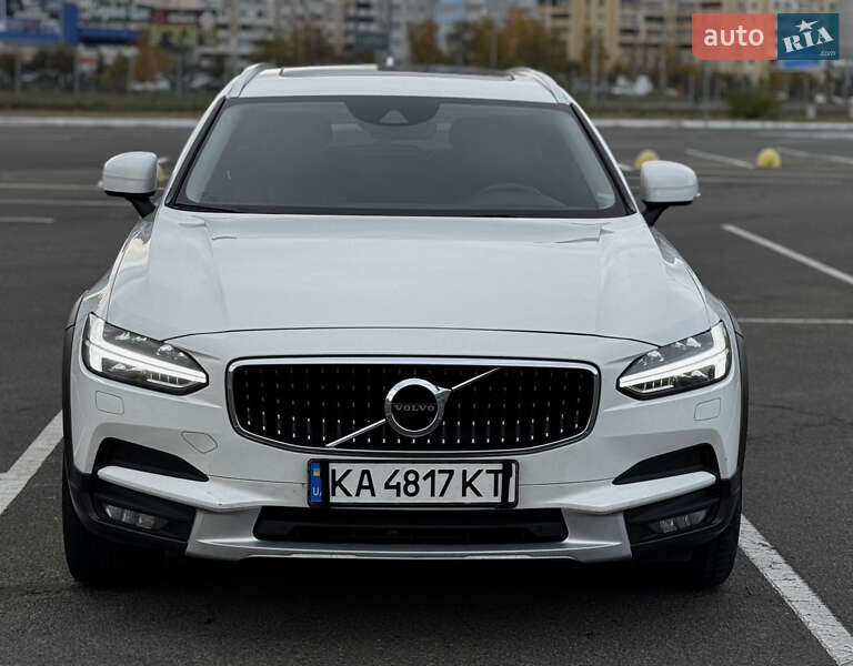 Универсал Volvo V90 Cross Country 2019 в Киеве фото Универсал Volvo V90 Cross Country 2019 в Киеве