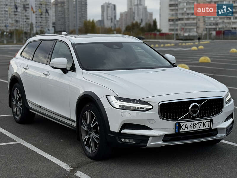 Универсал Volvo V90 Cross Country 2019 в Киеве фото 2 Универсал Volvo V90 Cross Country 2019 в Киеве