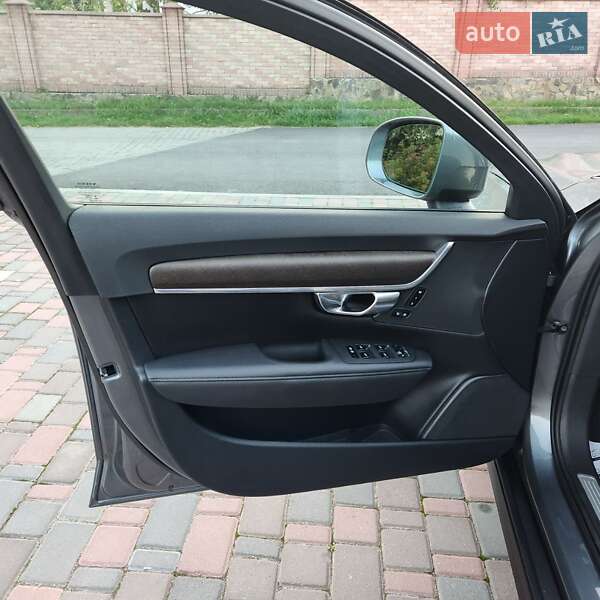 Универсал Volvo V90 Cross Country 2017 в Ивано-Франковске фото 26 Универсал Volvo V90 Cross Country 2017 в Ивано-Франковске