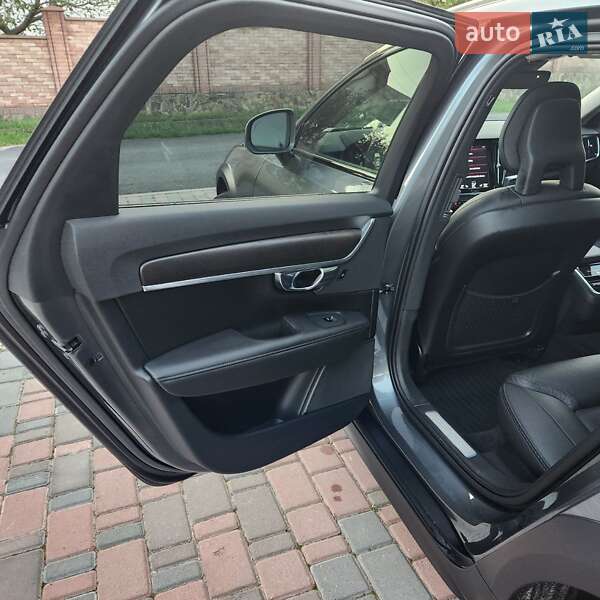 Универсал Volvo V90 Cross Country 2017 в Ивано-Франковске фото 29 Универсал Volvo V90 Cross Country 2017 в Ивано-Франковске