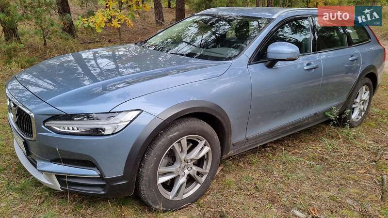 Volvo V90 Cross Country 2018