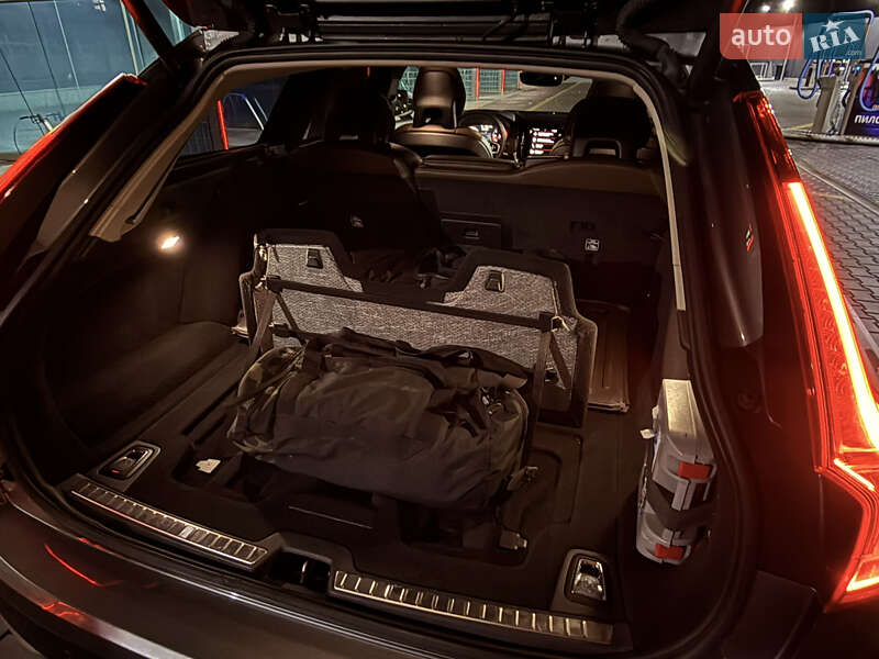 Универсал Volvo V90 Cross Country 2018 в Киеве