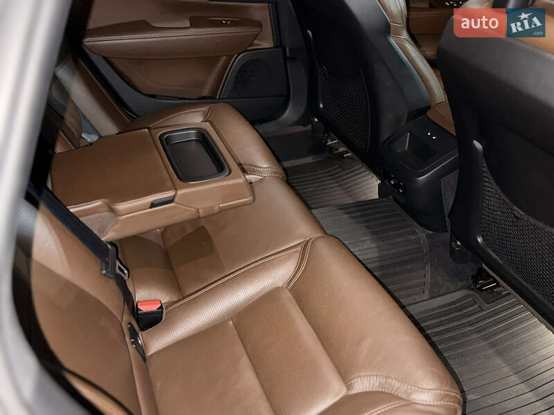 Универсал Volvo V90 Cross Country 2018 в Киеве