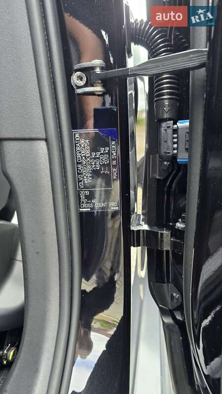 Універсал Volvo V90 Cross Country 2019 в Коломиї