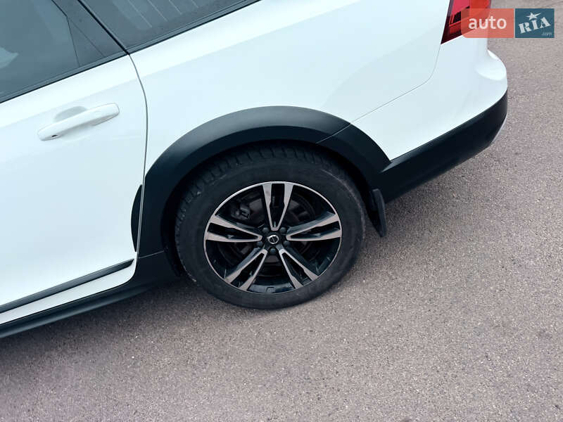 Універсал Volvo V90 Cross Country 2018 в Києві