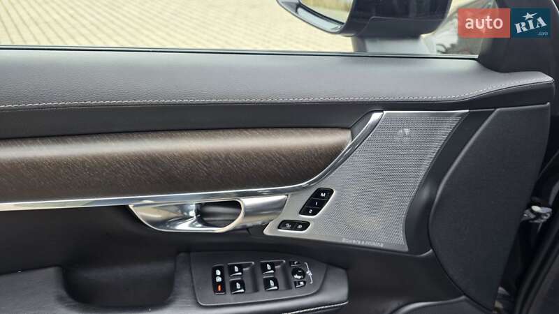 Універсал Volvo V90 Cross Country 2019 в Коломиї